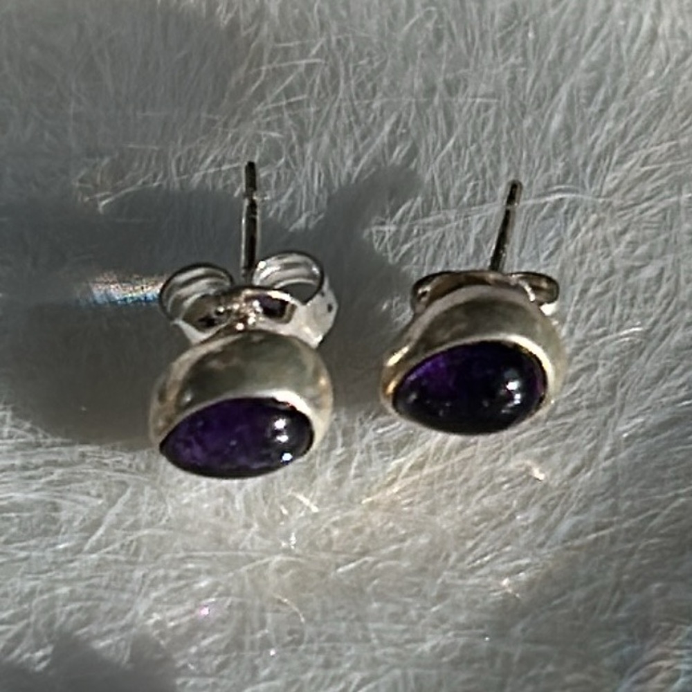 6 Pairs of Various Sterling Silver Post Earrings - Picture 5 of 8